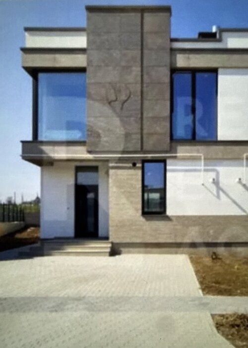 estate-img